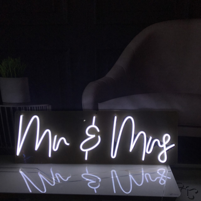 Mr and Mrs Neonreclame